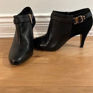 Vince Camuto Ankle Boots 6M/36